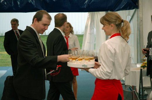 V 0008.jpg